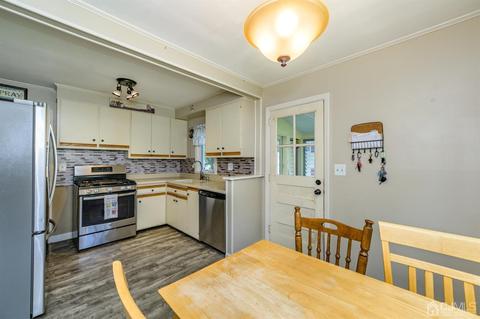 516 Chestnut St, Middlesex, NJ 08846 photo 6