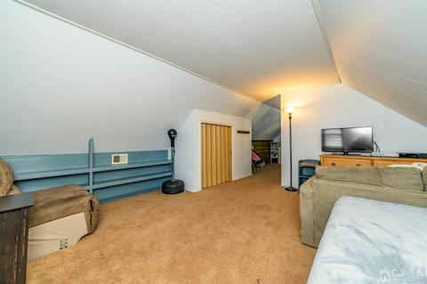516 Chestnut St, Middlesex, NJ 08846 photo 15