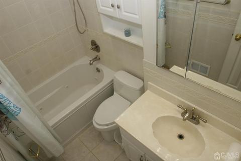 10 Lonanbe Dr, Middlesex, NJ 08846 photo 18