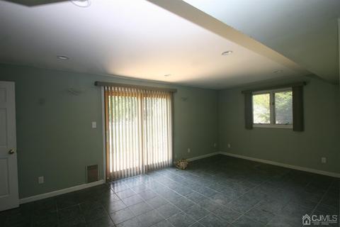 10 Lonanbe Dr, Middlesex, NJ 08846 photo 22