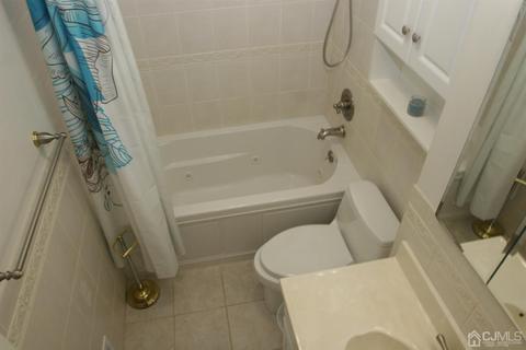 10 Lonanbe Dr, Middlesex, NJ 08846 photo 17