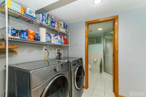 2 Sharp Rd, Edison, NJ 08837 photo 28