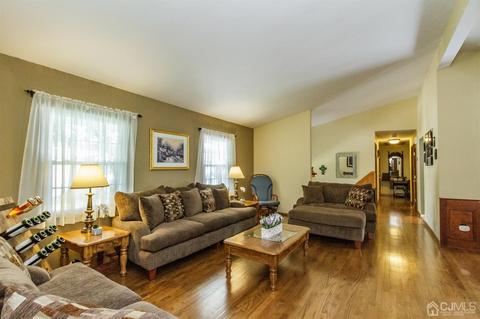 2 Sharp Rd, Edison, NJ 08837 photo 13