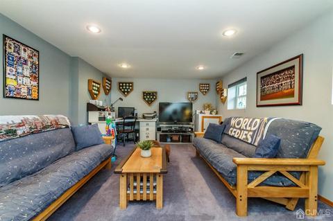2 Sharp Rd, Edison, NJ 08837 photo 25
