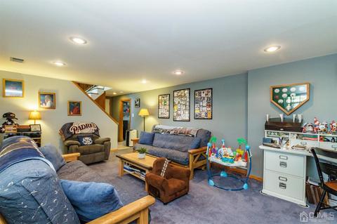 2 Sharp Rd, Edison, NJ 08837 photo 24