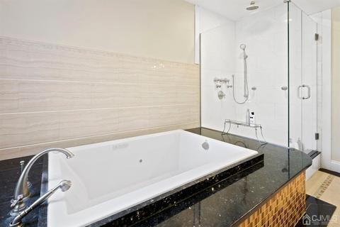 429 Plainfield Rd, Edison, NJ 08820 photo 18