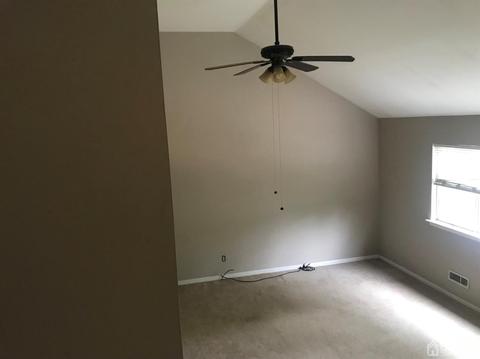 150 Vogel Pl, Middlesex, NJ 08846 photo 21