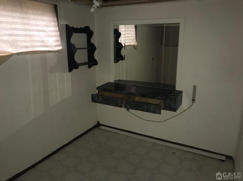 150 Vogel Pl, Middlesex, NJ 08846 photo 29