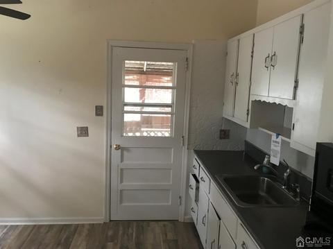 150 Vogel Pl, Middlesex, NJ 08846 photo 11