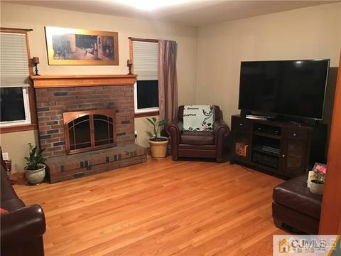 52 Spring St, Edison, NJ 08820 photo 2