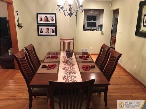 52 Spring St, Edison, NJ 08820 photo 4