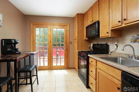 4 School Dr, Sayreville, NJ 08859 photo 5