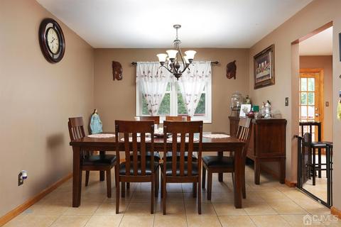 4 School Dr, Sayreville, NJ 08859 photo 10