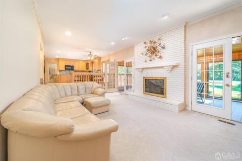 9 Aspen Cir, Edison, NJ 08820 photo 12