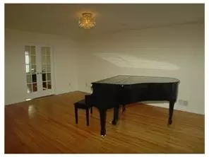 2 Maureen Ct, Edison, NJ 08820 photo 4