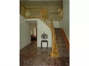 2 Maureen Ct, Edison, NJ 08820 photo 2