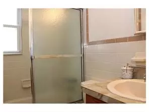 196 Old Rd, NJ 07077 photo 6