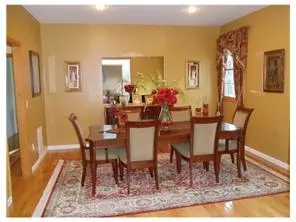22 Frances Rd, Edison, NJ 08820 photo 9