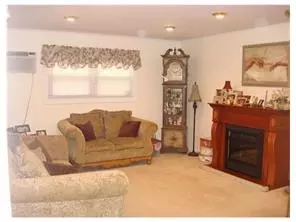22 Baxter Rd, Edison, NJ 08817 photo 7