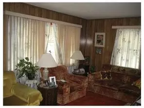 17 Walnut St, Edison, NJ 08817 photo 3