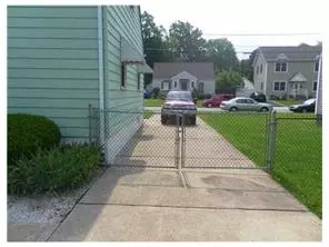 17 Walnut St, Edison, NJ 08817 photo 12