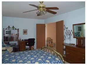 804 Maplecrest Rd, Edison, NJ 08820 photo 12