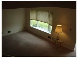 29 Robin Pl, NJ 08859 photo 2