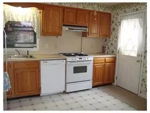 29 Robin Pl, NJ 08859 photo 3