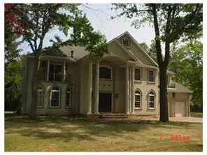 24 Freeman Ave, Edison, NJ 08820 photo 2