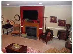 4 Sandra Ct, Old Bridge, NJ 08857 photo 2