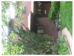 3 Iris Ct, Edison, NJ 08820 photo 2