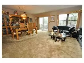 22 Pendleton Pl, Old Bridge, NJ 08857 photo 4