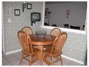 704 Maplecrest Rd, Edison, NJ 08820 photo 5