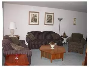 704 Maplecrest Rd, Edison, NJ 08820 photo 2