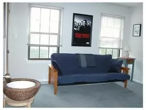 704 Maplecrest Rd, Edison, NJ 08820 photo 9