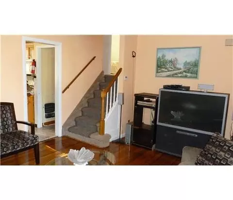 324 Trinity Pl, Hillside, NJ 07205 photo 2