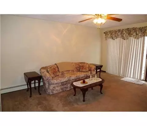50 Wayne St, Edison, NJ 08817 photo 5
