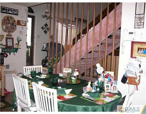 216 Westgate Dr, Edison, NJ 08820 photo 6