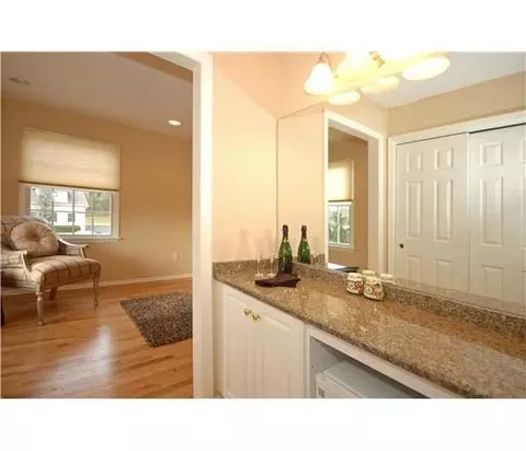 2 Deri Ct, Edison, NJ 08820 photo 12