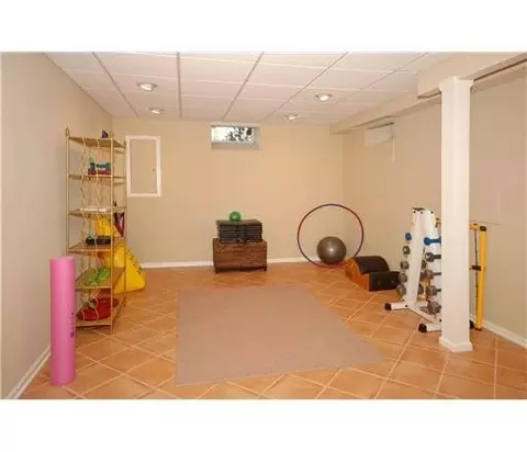 2 Deri Ct, Edison, NJ 08820 photo 21