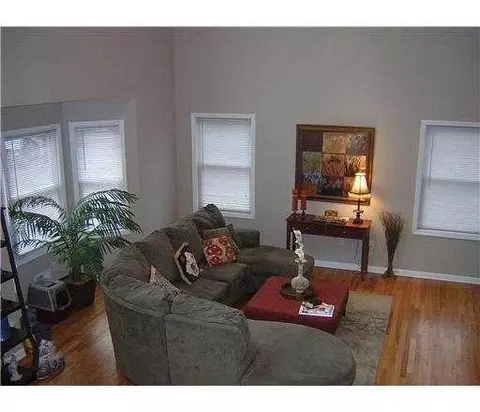 9 Bonham Dr, Edison, NJ 08837 photo 3