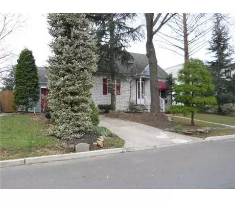 16 Ovington Ave, Edison, NJ 08817 photo 2