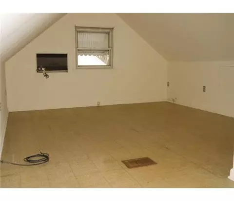 16 Ovington Ave, Edison, NJ 08817 photo 12