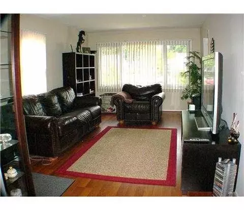 9 Stevens Rd, Edison, NJ 08817 photo 2