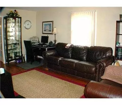 9 Stevens Rd, Edison, NJ 08817 photo 3