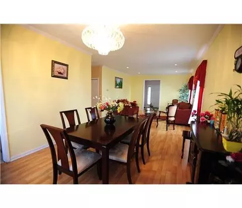 42 Champlain Way, NJ 08823 photo 4