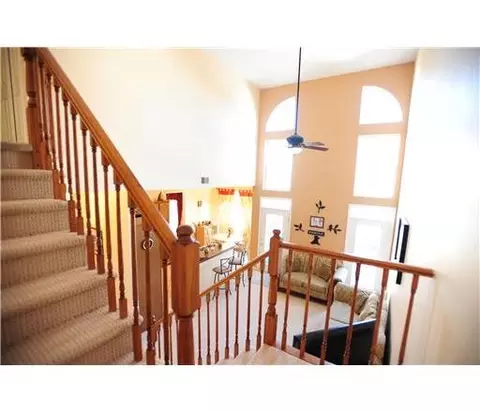 42 Champlain Way, NJ 08823 photo 11