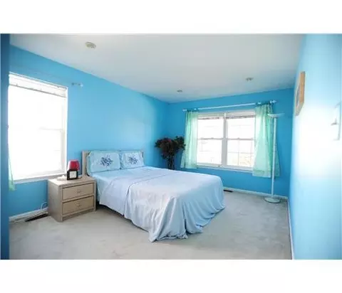 42 Champlain Way, NJ 08823 photo 20