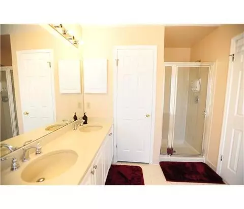 42 Champlain Way, NJ 08823 photo 15