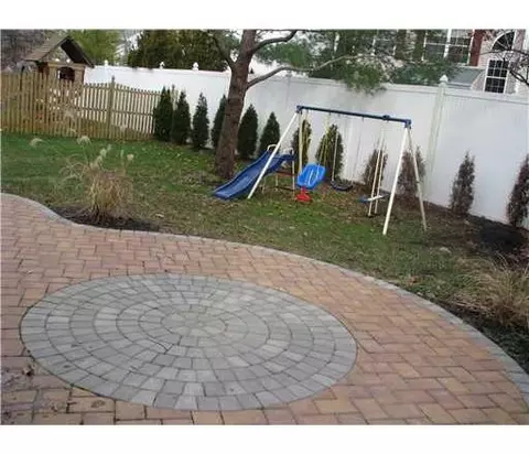 42 Champlain Way, NJ 08823 photo 24
